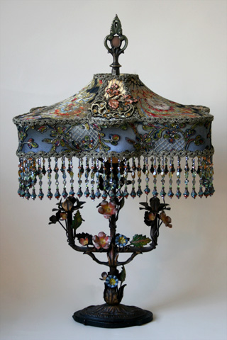 Antique metallic lace lamp