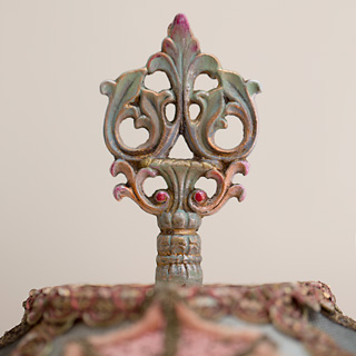 Finial