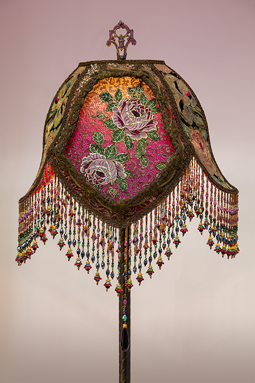 lamp base detail