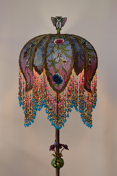 lamp base detail